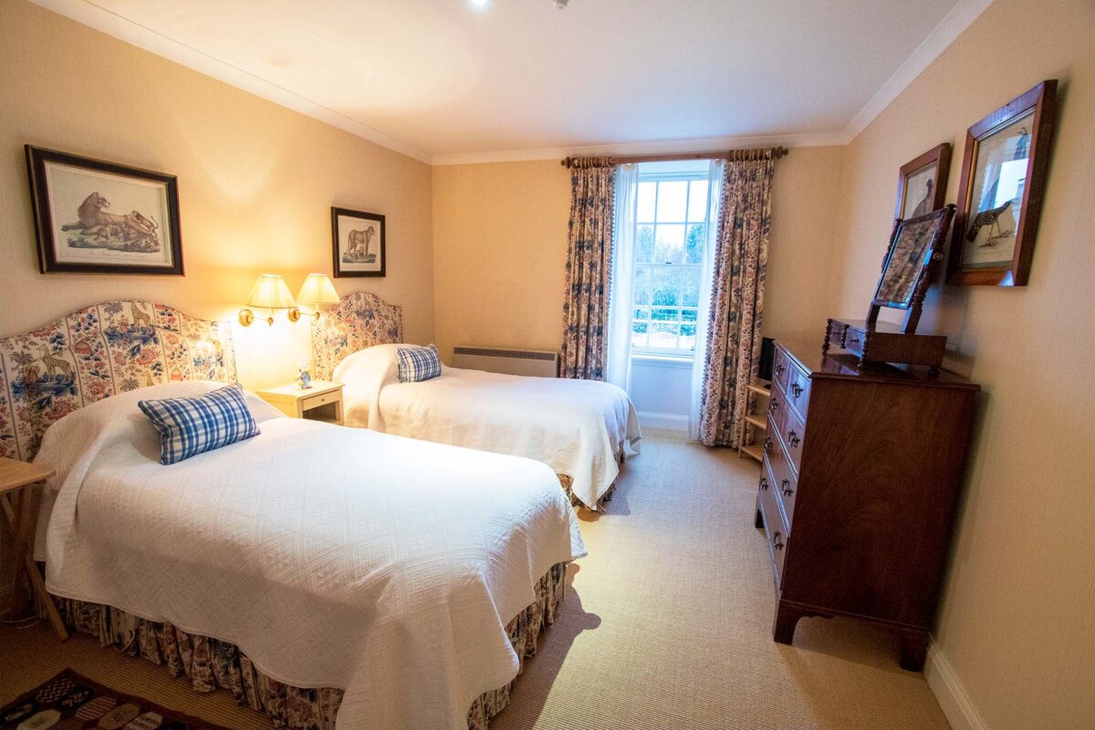 Twin Bedroom